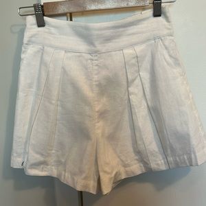 New with Tags White Linen Abercrombie & Fitch Shorts